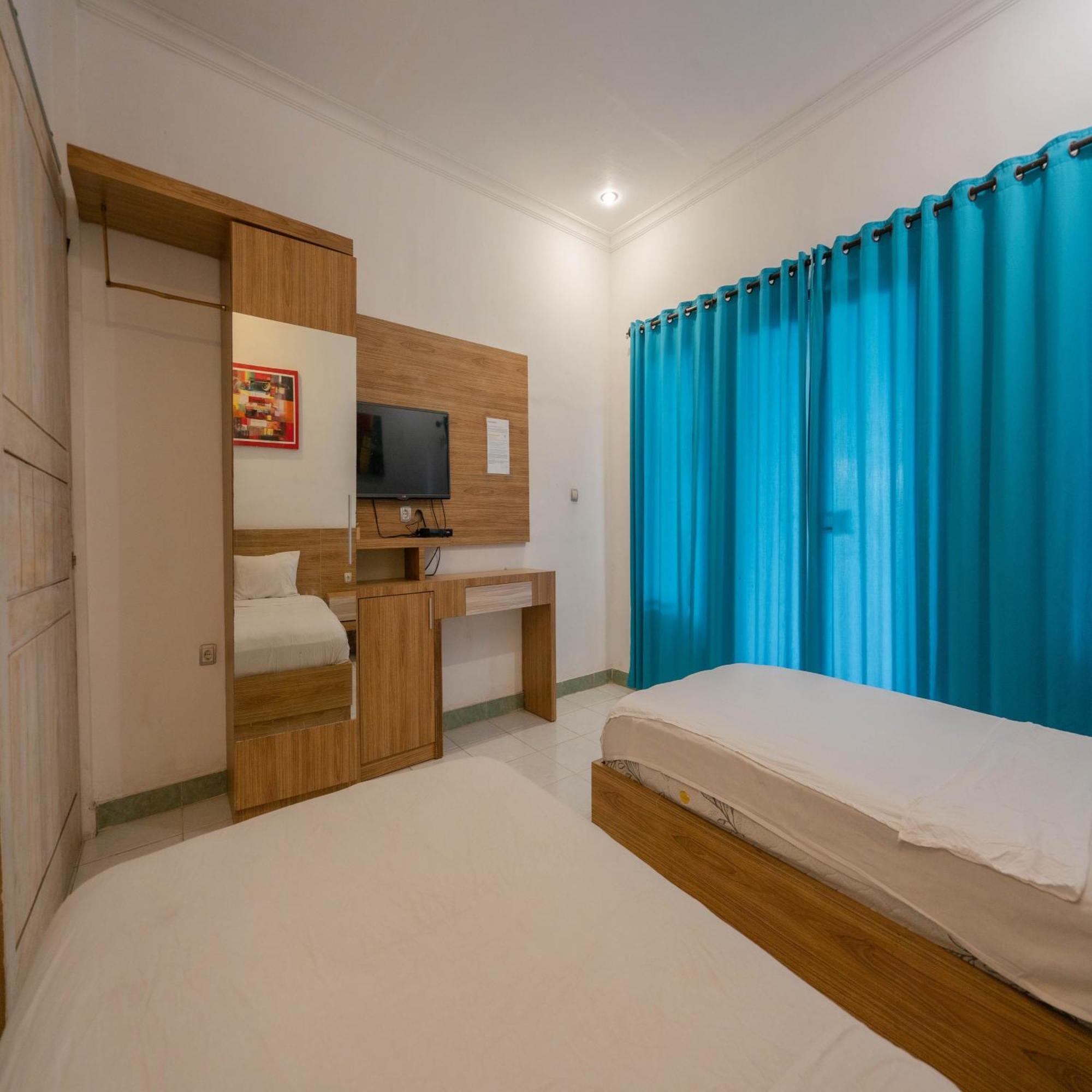 Gili White Bamboo Resort Гили Траванган Экстерьер фото