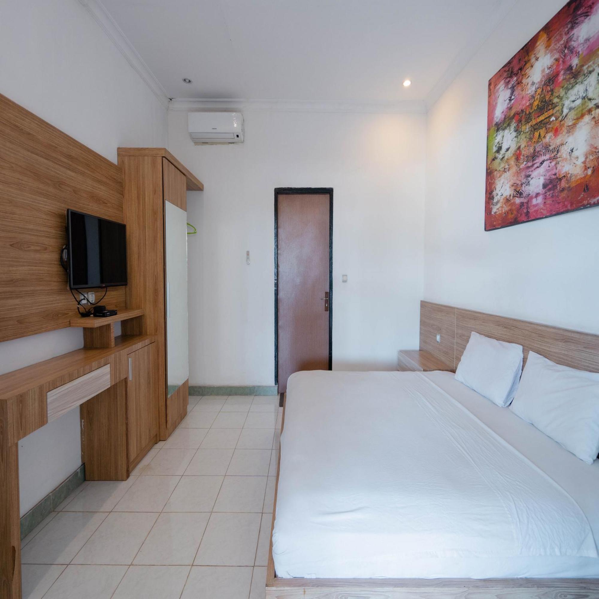 Gili White Bamboo Resort Гили Траванган Экстерьер фото